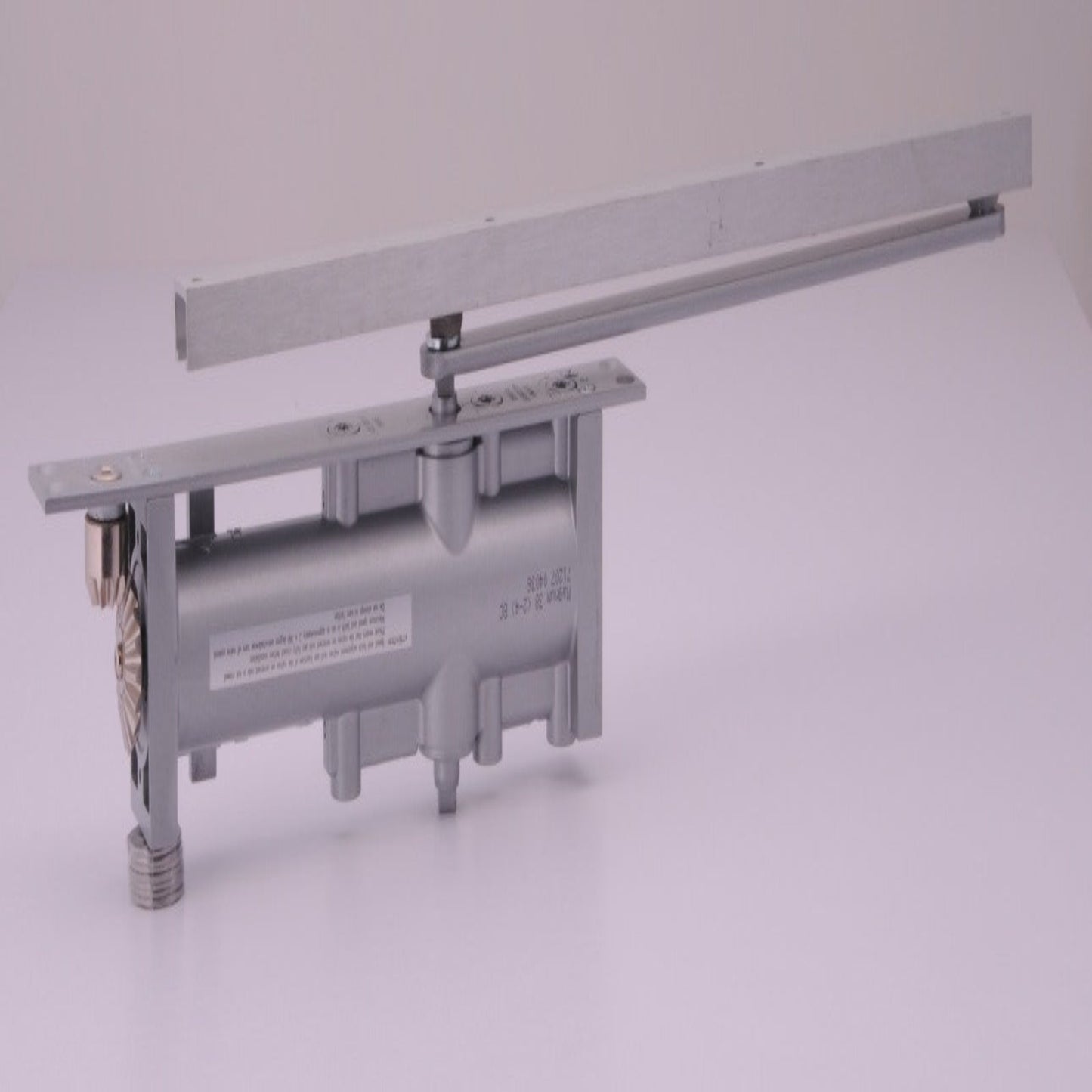 1010 Seal Door Closer